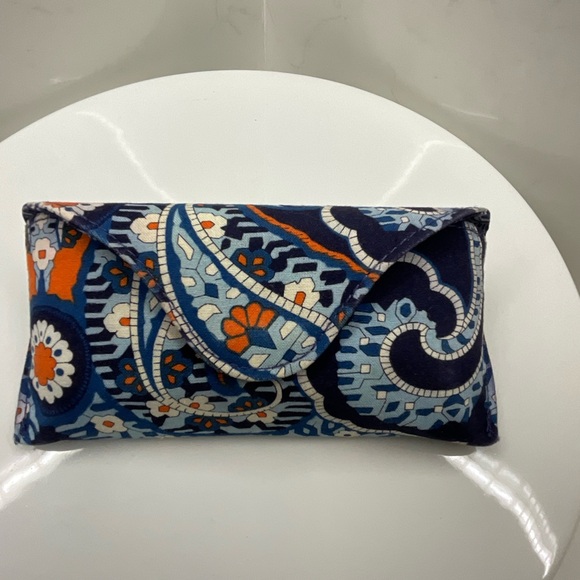 Vera Bradley Hardshell Glasses Case Magnetic Closure Fabric - Picture 1 of 10